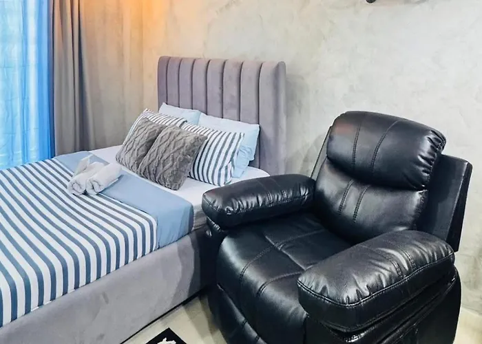 Lovetostay Condotel Hotel Manila